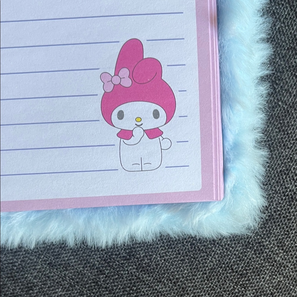 NWT HELLO KITTY MY MELODY OR CINNAMOROLL NOTEBOOKS! ILLUSTRATION ON EACH CORNER - Picture 6 of 8